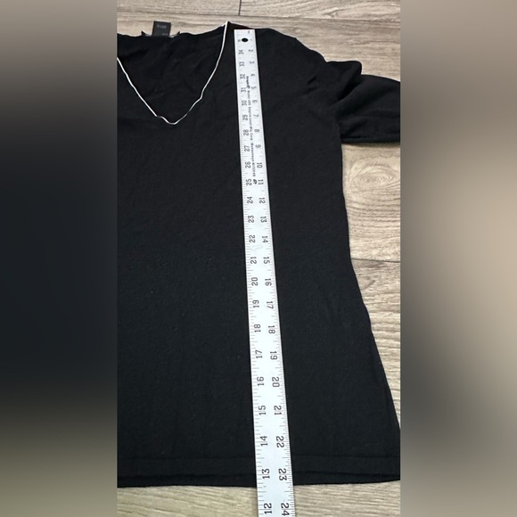 🖤🖤 The Limited Women’s Long Sleeve Top 🖤🖤 - Picture 4 of 11